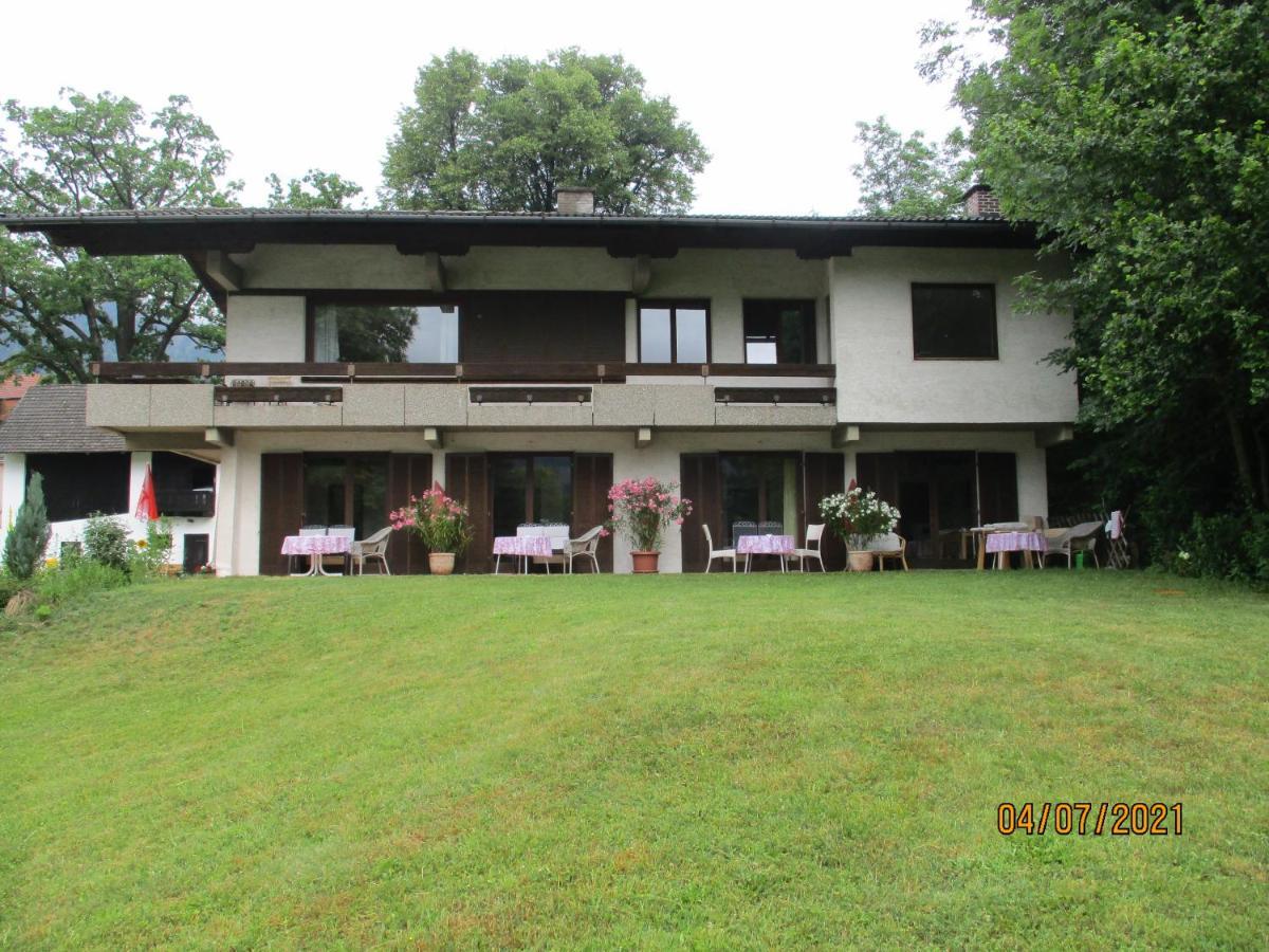Gaestehaus Leo Bodensdorf Exterior photo